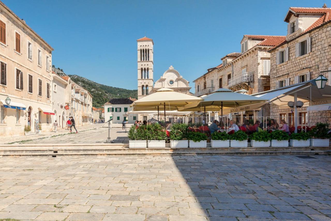 Apartments Villa Tudor 2 Hvar Town Exteriör bild
