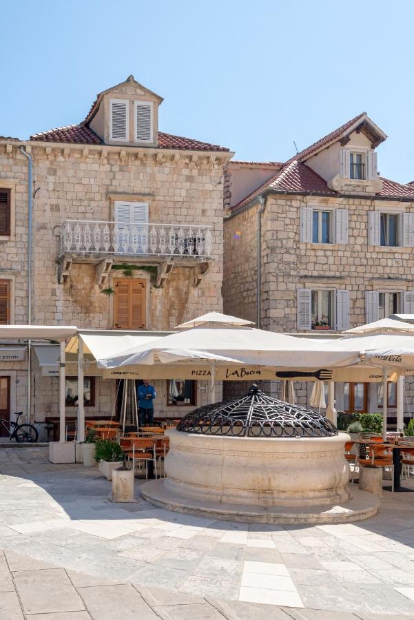 Apartments Villa Tudor 2 Hvar Town Exteriör bild